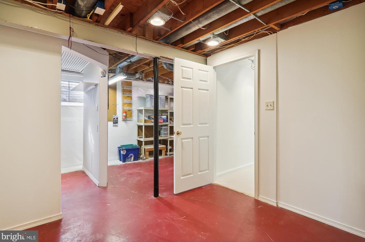 552 Monet Dr, Rockville MD 20850-3022 exterior