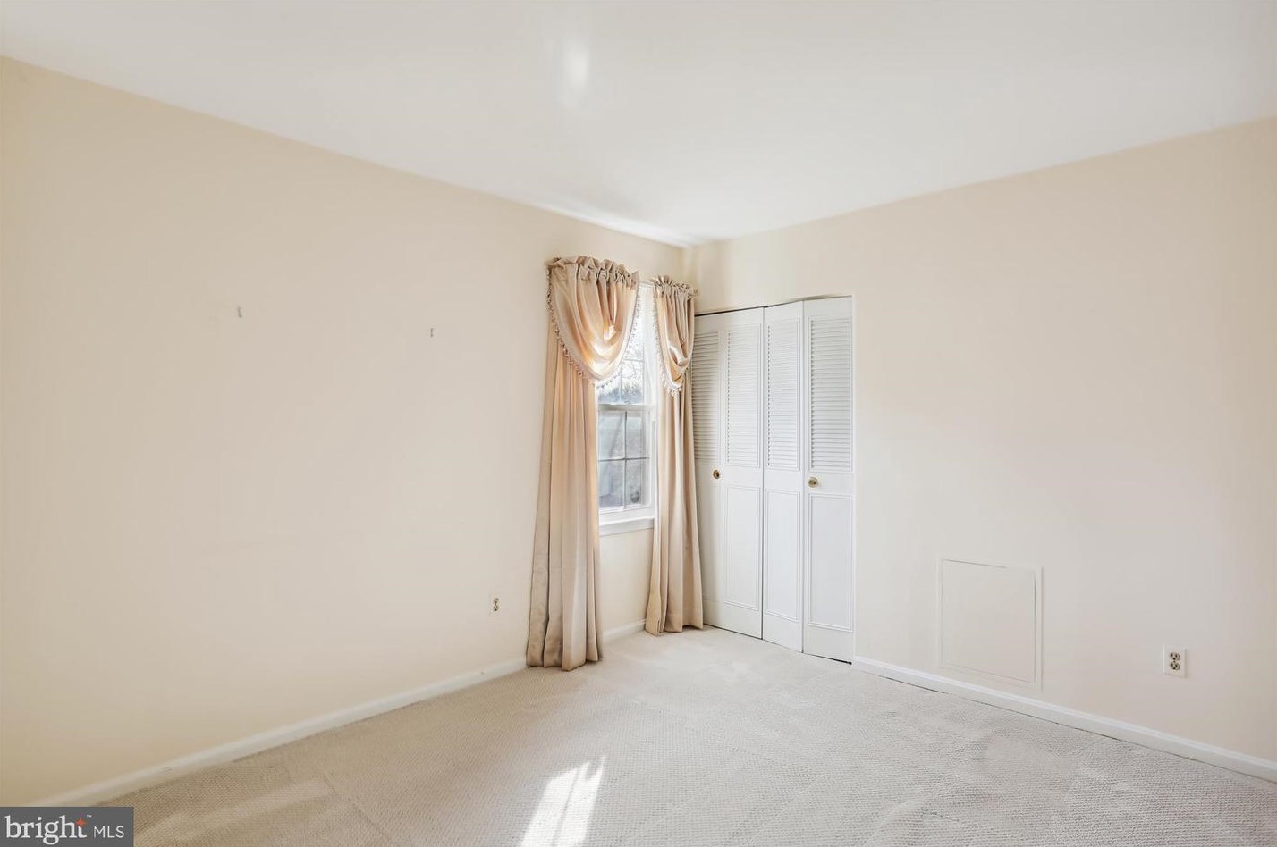 17 Redding Ridge Dr, Gaithersburg MD  20878-2625 exterior