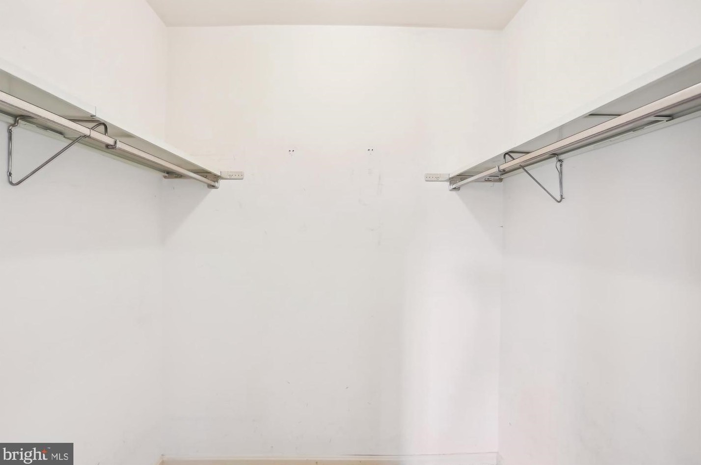 17 Redding Ridge Dr, Gaithersburg MD  20878-2625 exterior