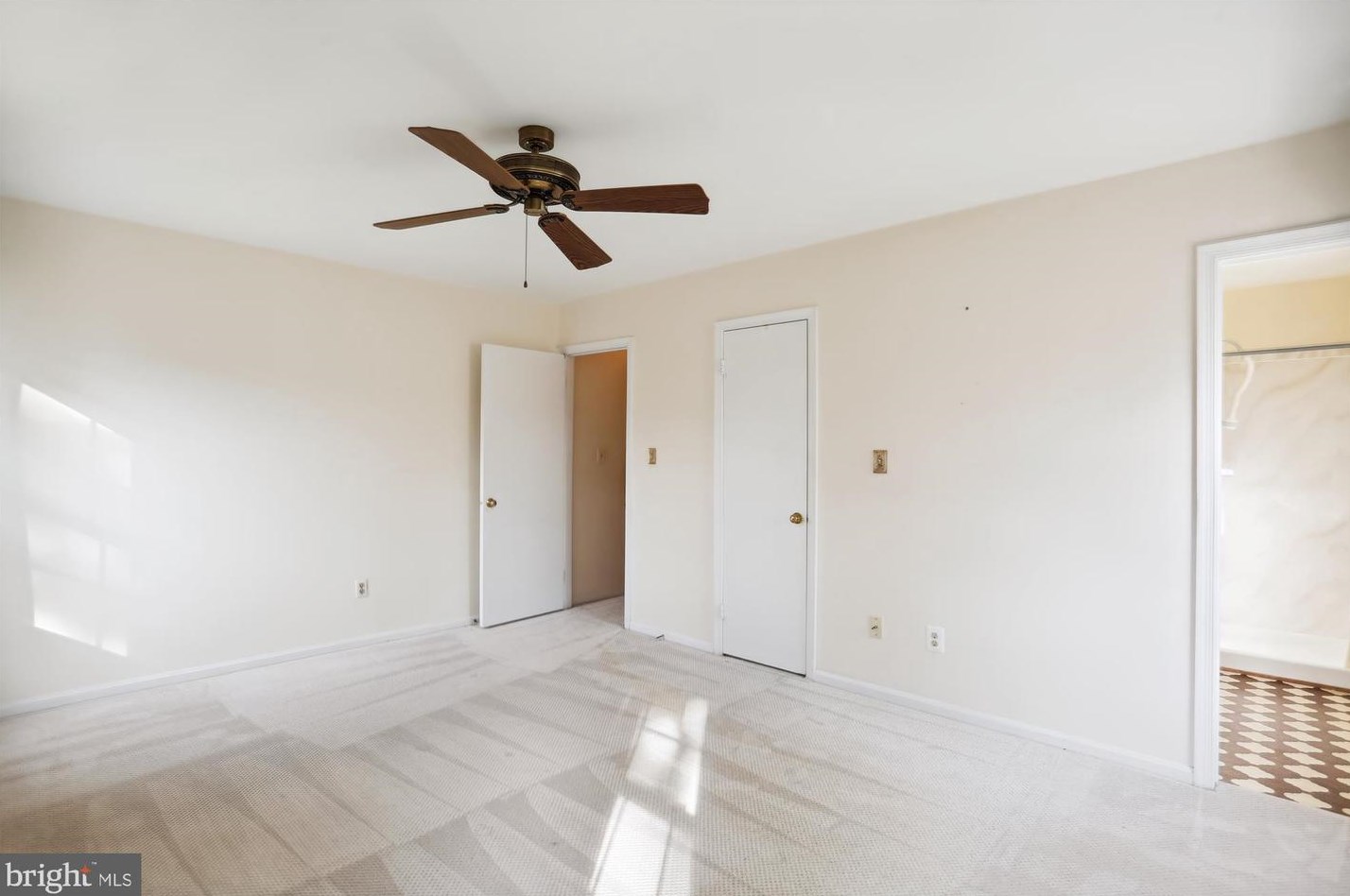 17 Redding Ridge Dr, Gaithersburg MD  20878-2625 exterior