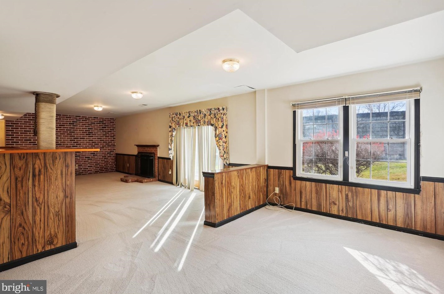 17 Redding Ridge Dr, Gaithersburg MD  20878-2625 exterior