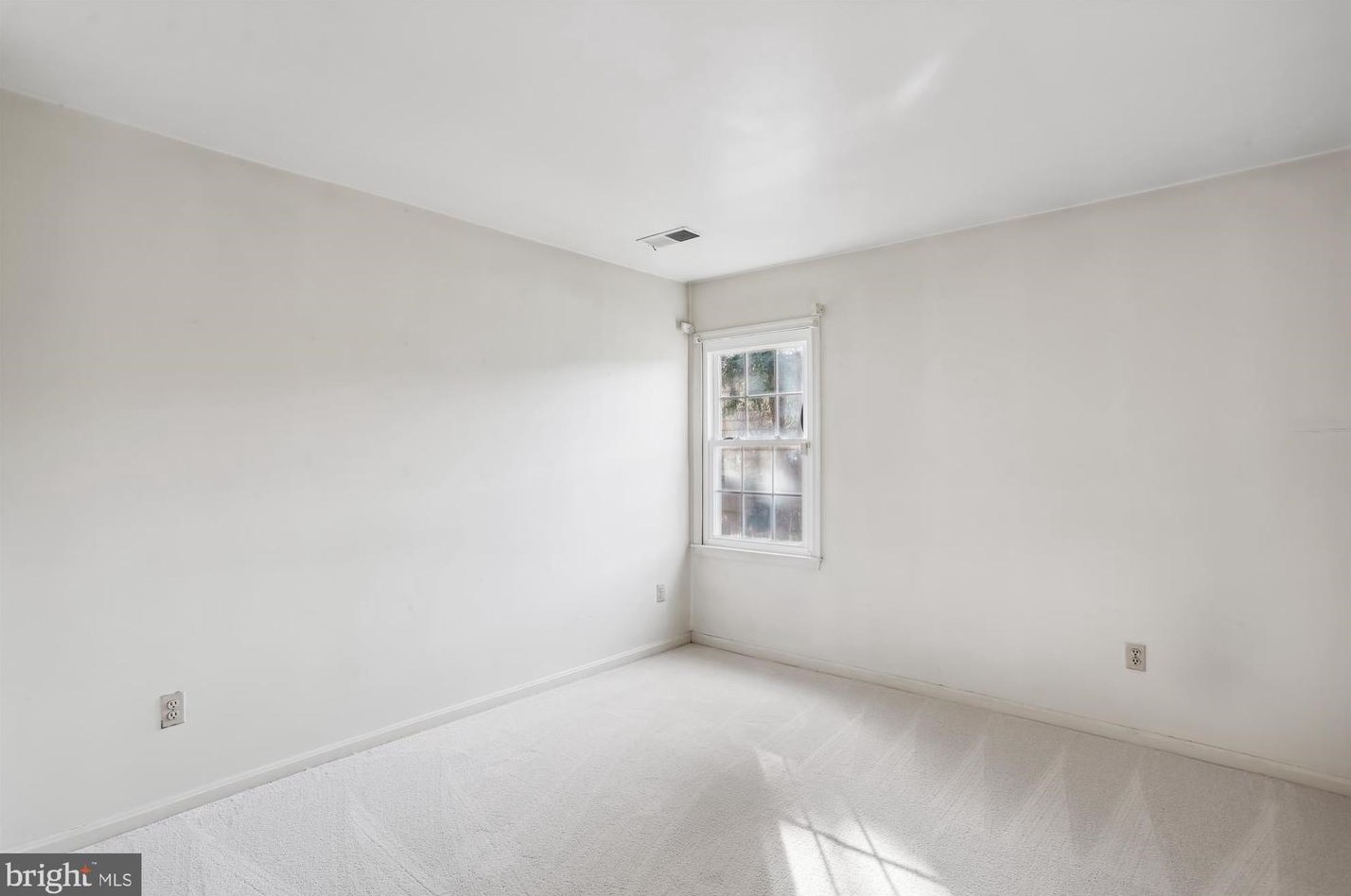 17 Redding Ridge Dr, Gaithersburg MD  20878-2625 exterior