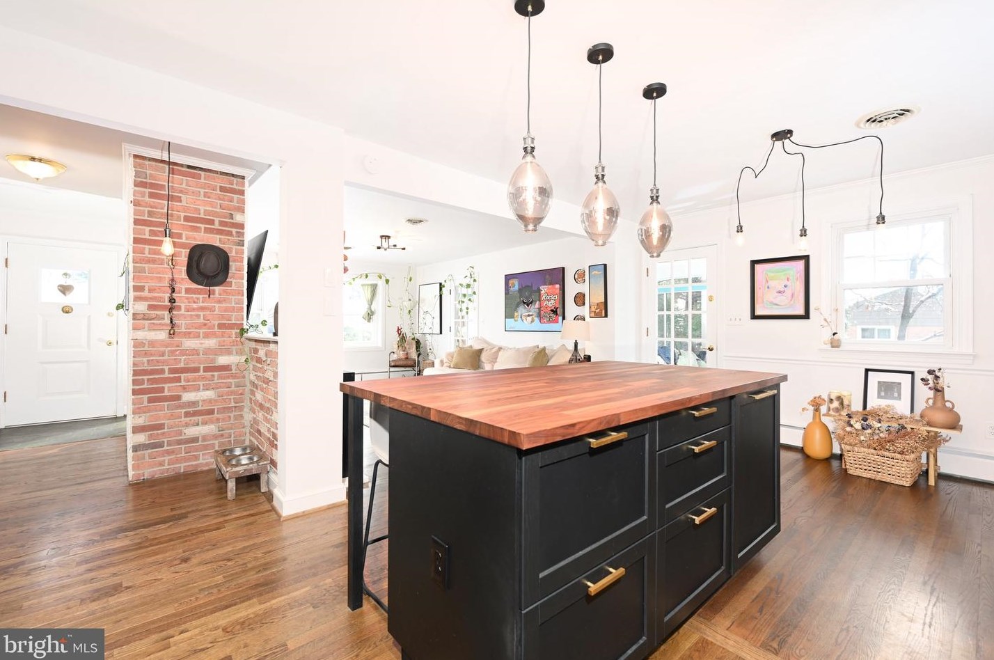 17712 Parkridge Dr, Gaithersburg MD  20878-1113 exterior