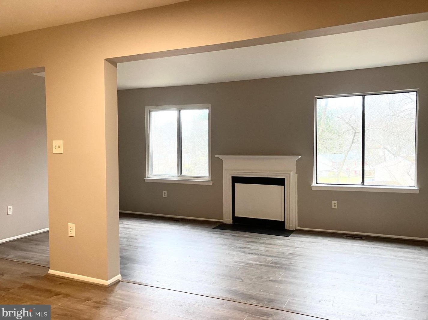 8938 Centerway Rd, Gaithersburg MD  20879-1815 exterior