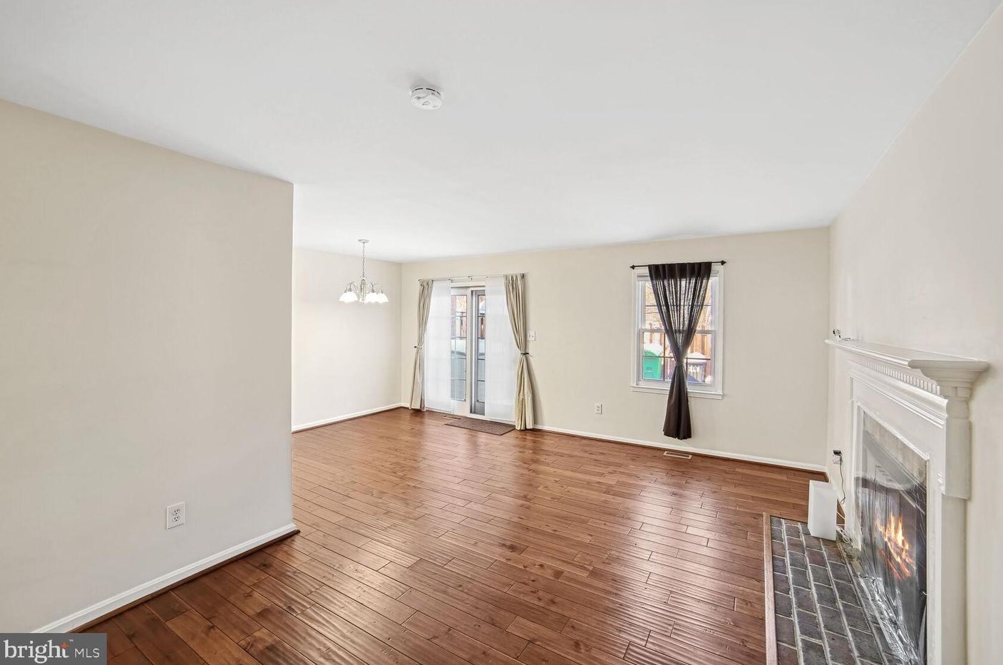 45 Longmeadow Dr, Gaithersburg MD  20878-1997 exterior