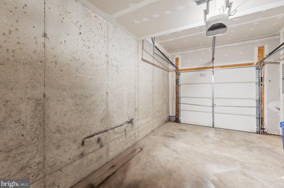 12016 Chestnut Glen Rd, Clarksburg MD  20871-4429 exterior