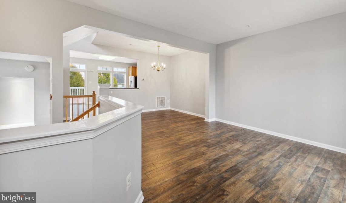 12016 Chestnut Glen Rd, Clarksburg MD  20871-4429 exterior