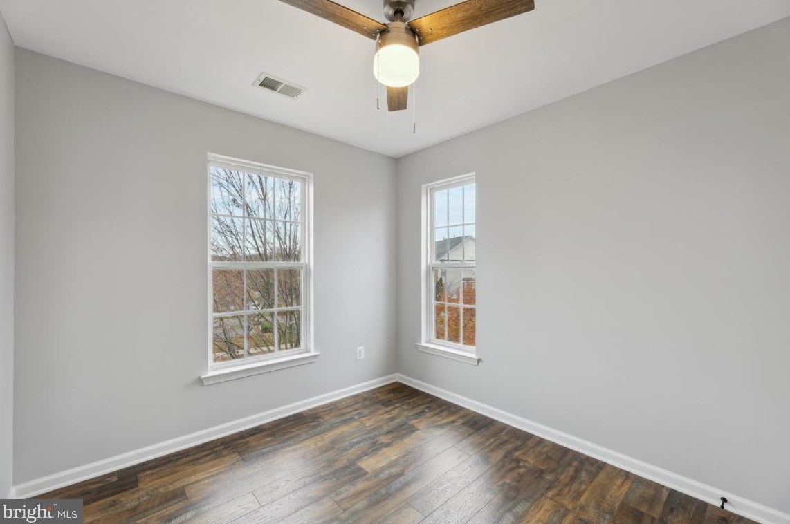 12016 Chestnut Glen Rd, Clarksburg MD  20871-4429 exterior