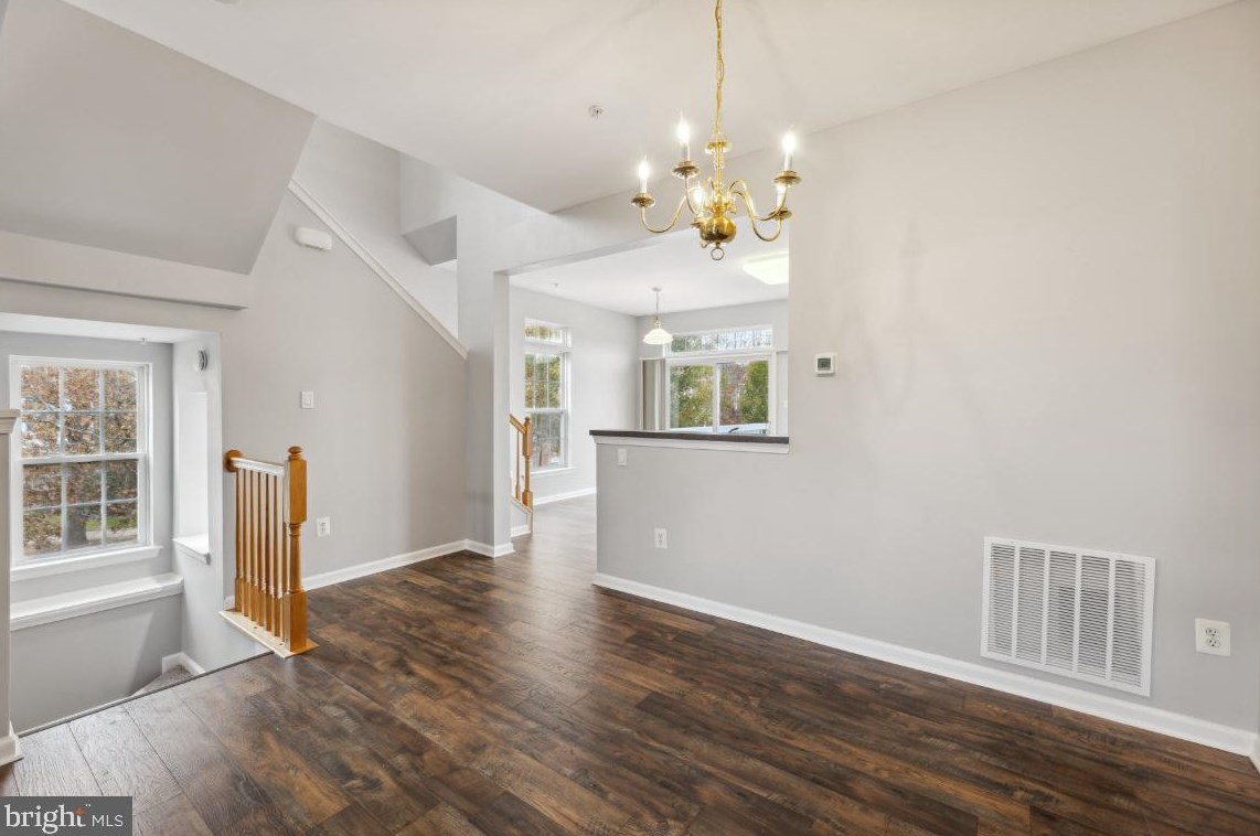 12016 Chestnut Glen Rd, Clarksburg MD  20871-4429 exterior