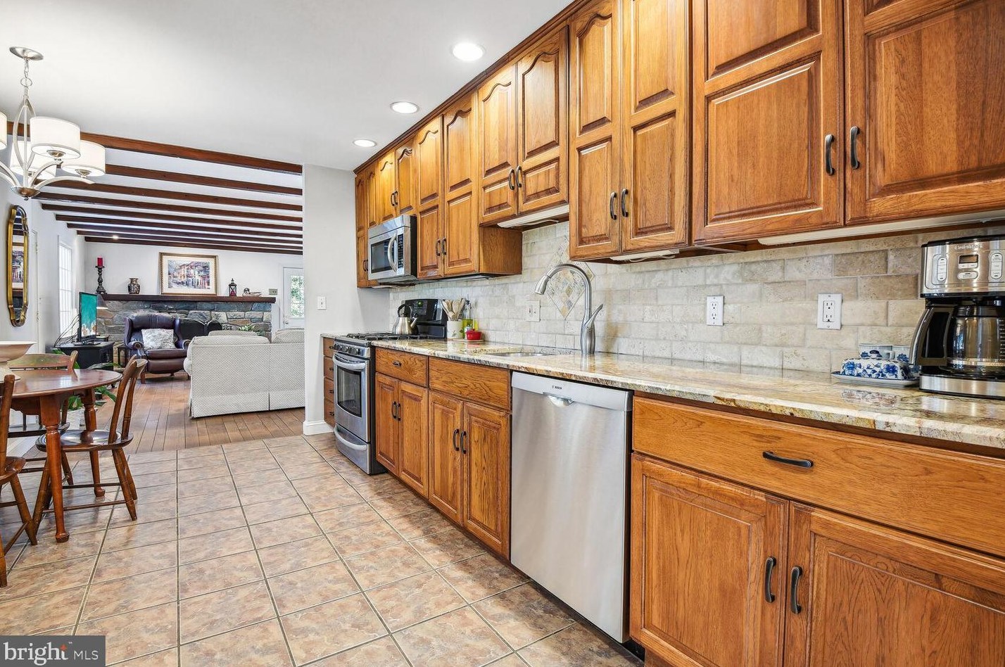 516 Mannakee St, Rockville MD 20850-2143 exterior