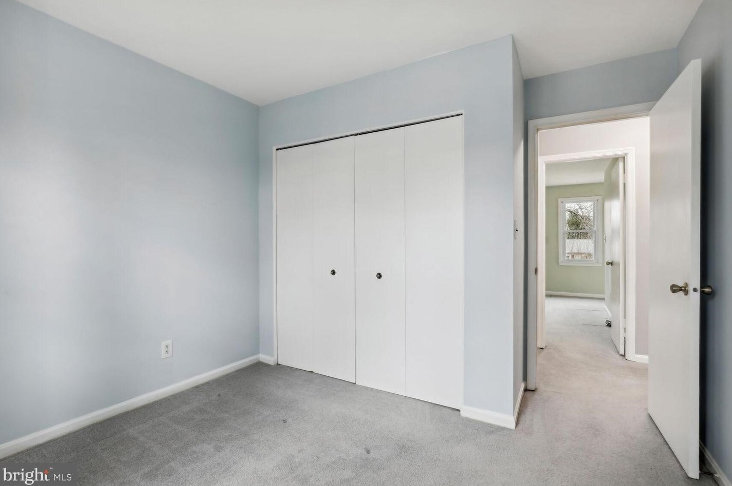 209 Longdraft Rd, Gaithersburg MD  20878-1033 exterior