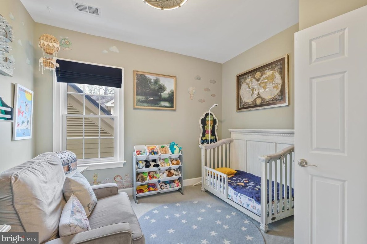 135 Treehaven St, Gaithersburg MD  20878-5748 exterior