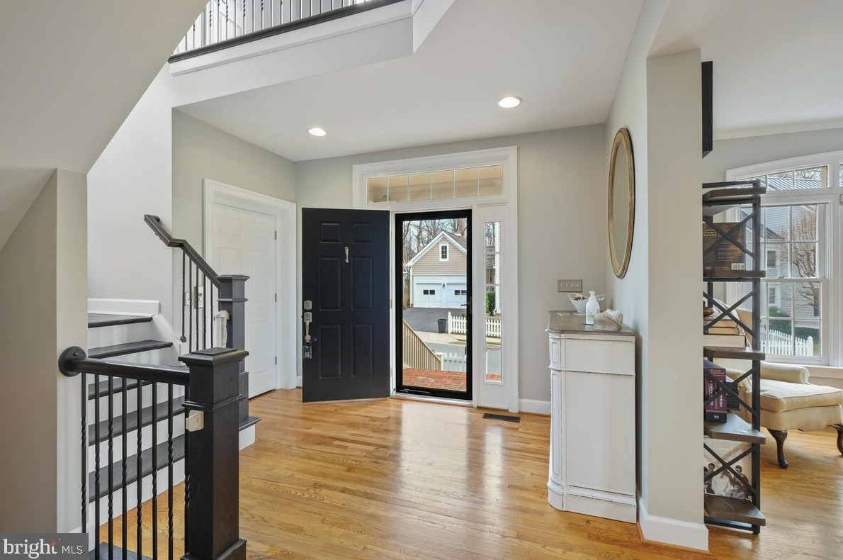 135 Treehaven St, Gaithersburg MD  20878-5748 exterior