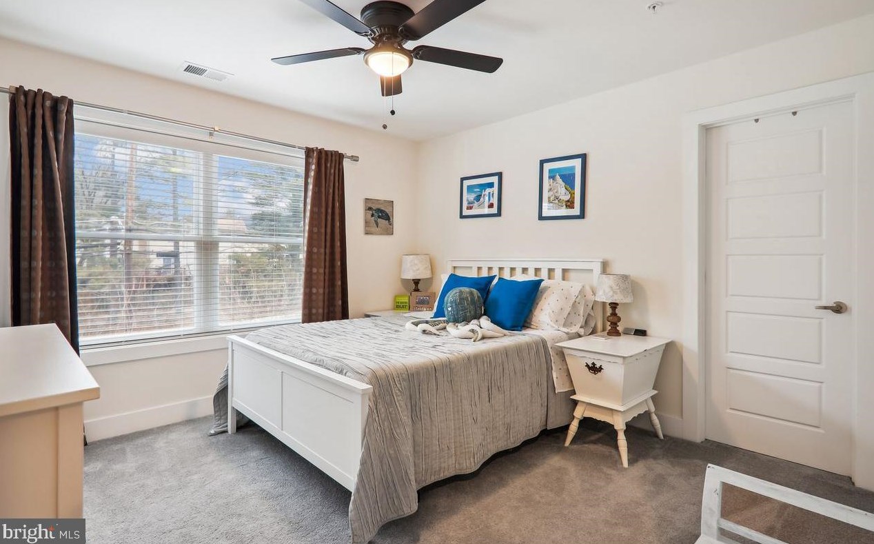 18613 Strawberry Knoll Rd, Gaithersburg MD  20879 exterior