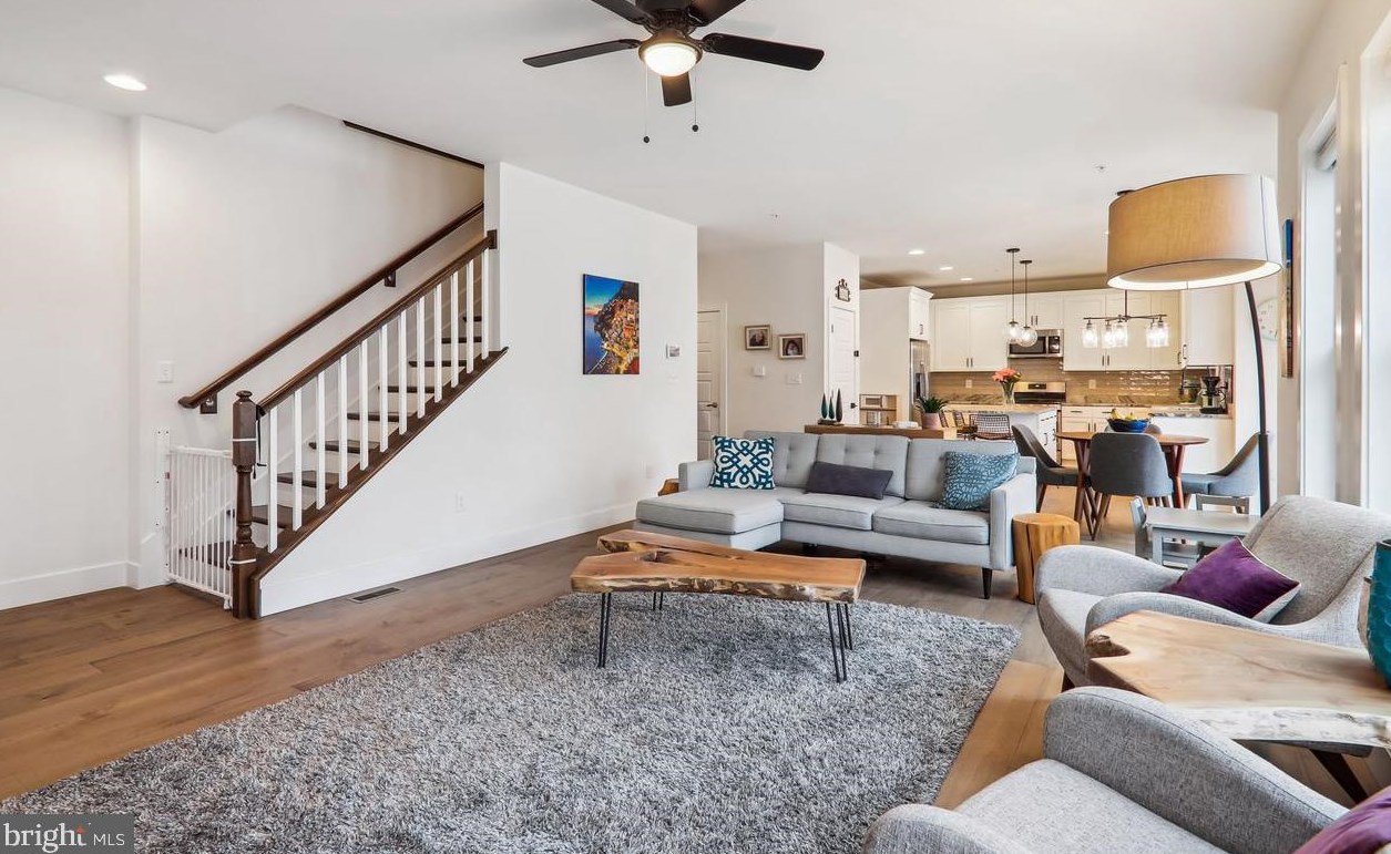 18613 Strawberry Knoll Rd, Gaithersburg MD  20879 exterior