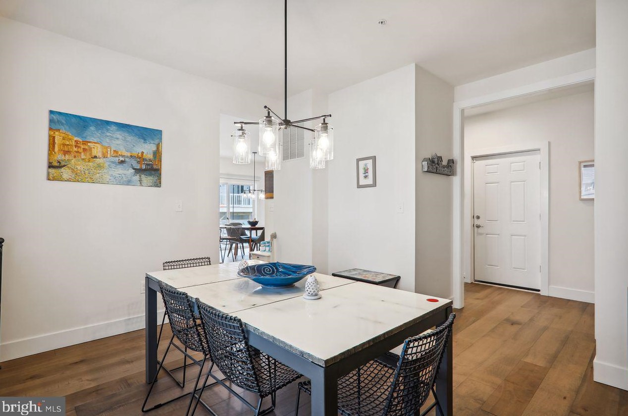 18613 Strawberry Knoll Rd, Gaithersburg MD  20879 exterior