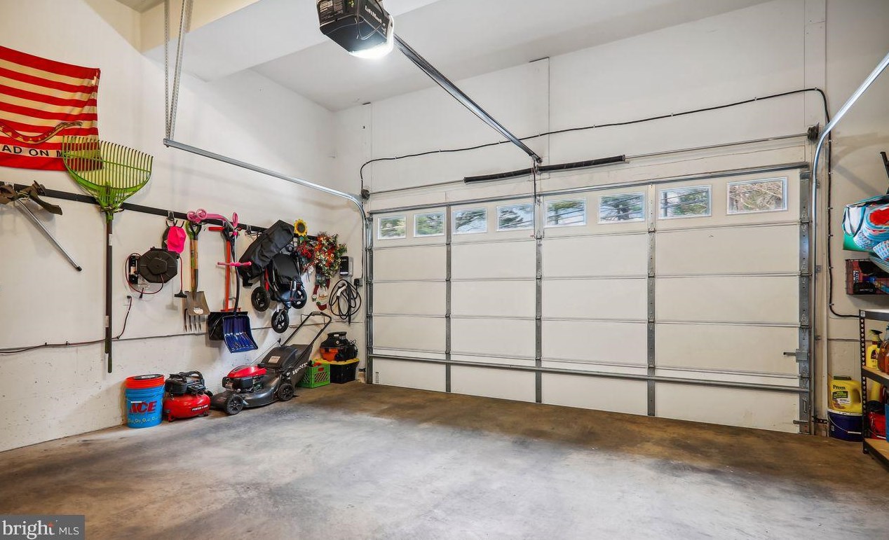 18613 Strawberry Knoll Rd, Gaithersburg MD  20879 exterior