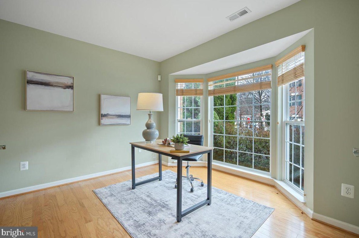607 Gatestone St, Gaithersburg MD  20878-2187 exterior