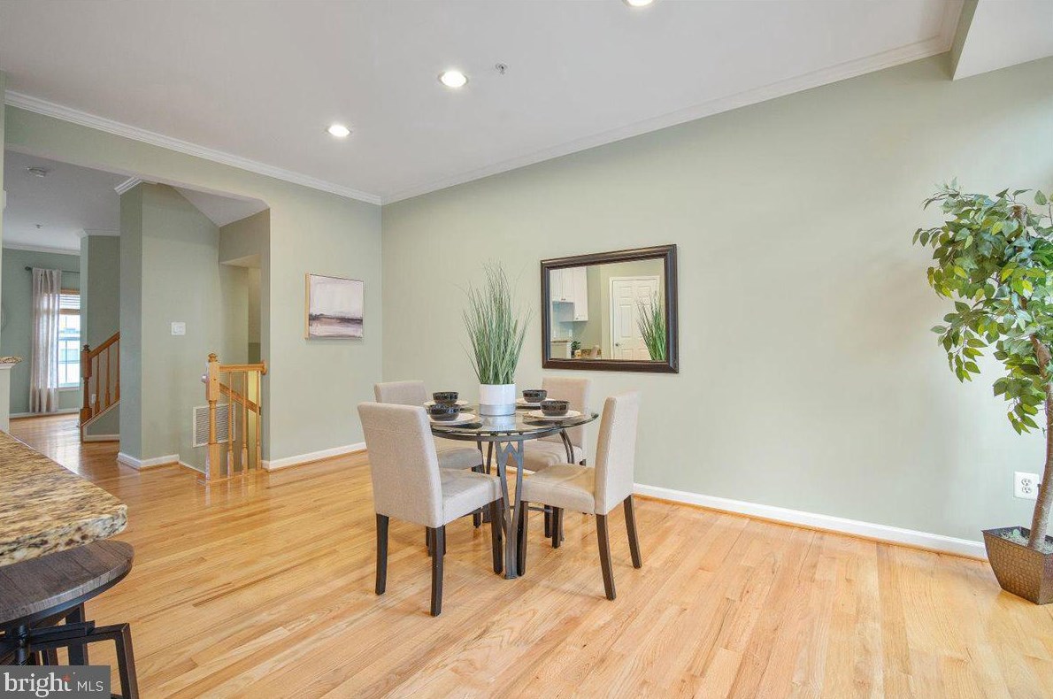 607 Gatestone St, Gaithersburg MD  20878-2187 exterior
