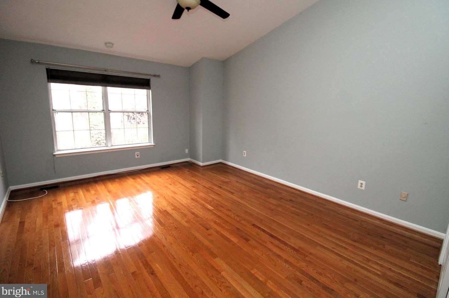 1602 Tanyard Hill Rd, Gaithersburg MD 20879-3210 exterior