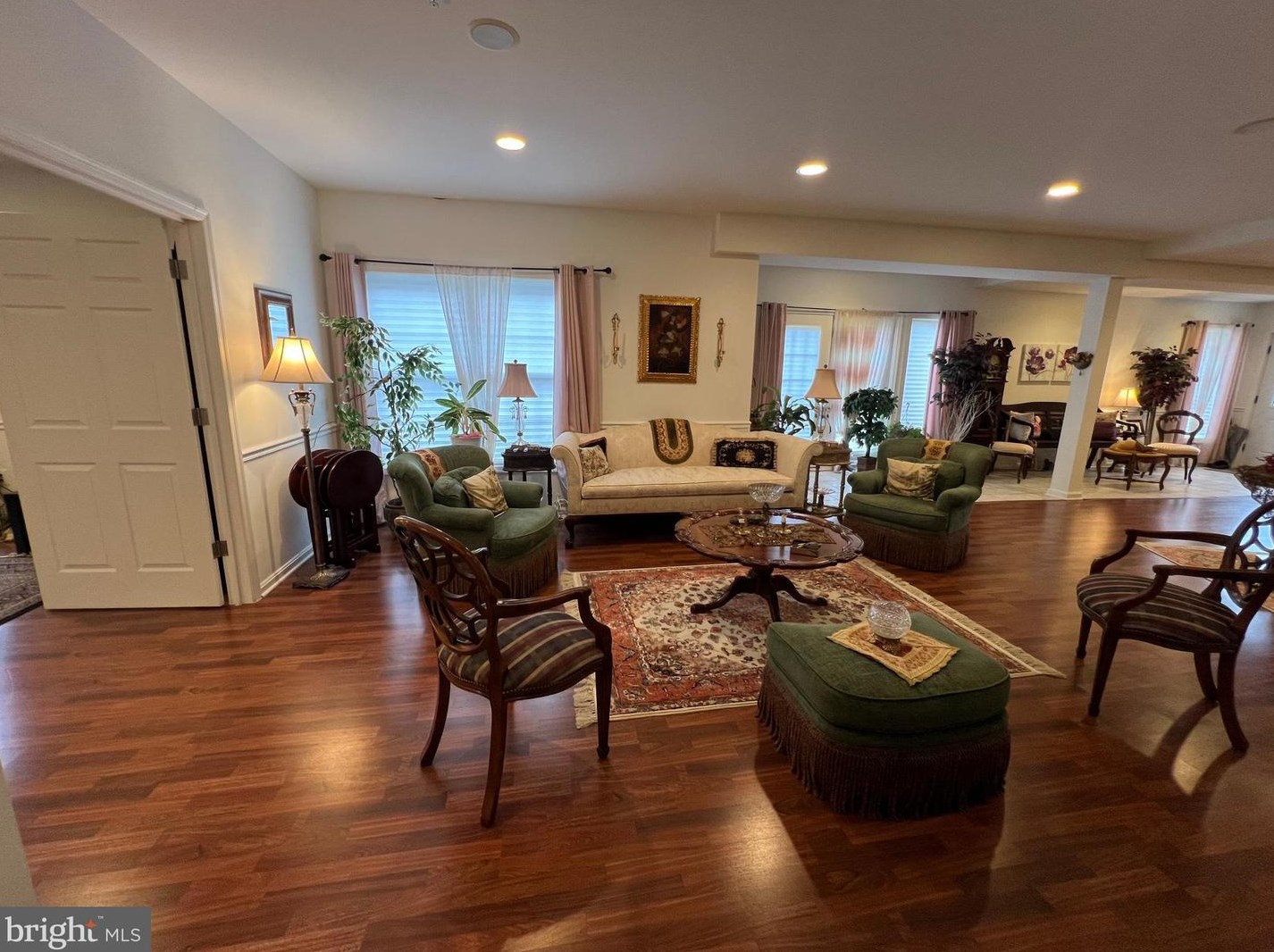 200 Long Trail Ln, Rockville MD 20850-7771 exterior