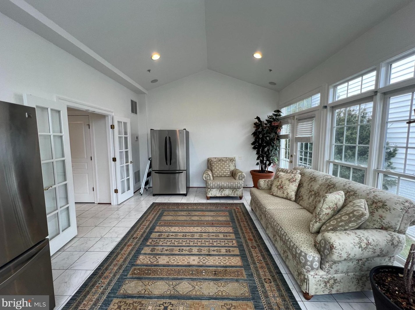 200 Long Trail Ln, Rockville MD 20850-7771 exterior