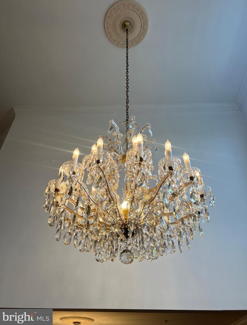 200 Long Trail Ln, Rockville MD 20850-7771 exterior