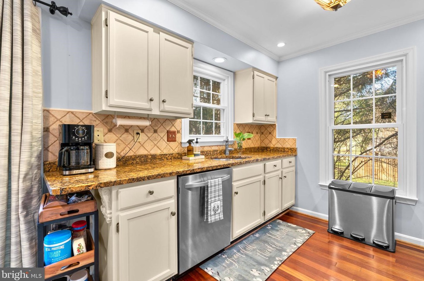 8628 Fountain Valley Dr, Gaithersburg MD  20886-5673 exterior