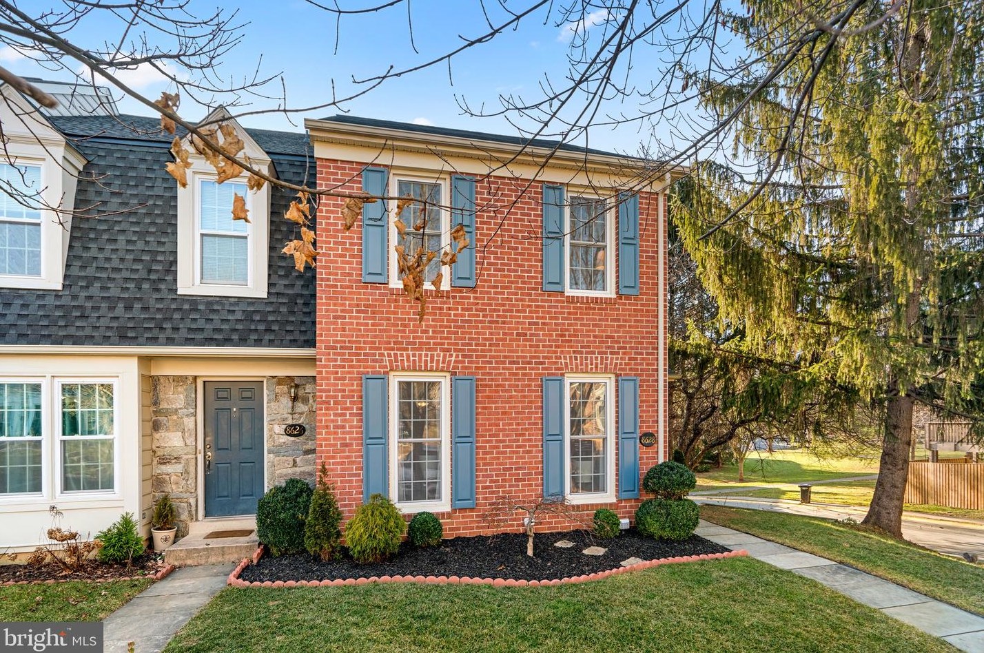 8628 Fountain Valley Dr, Gaithersburg MD  20886-5673 exterior