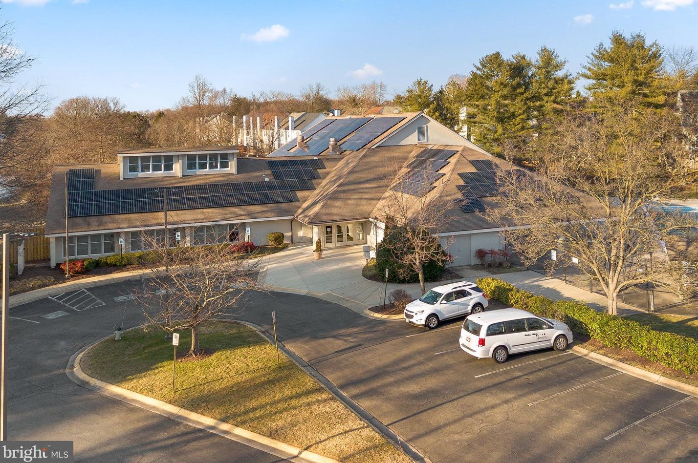 8628 Fountain Valley Dr, Gaithersburg MD  20886-5673 exterior