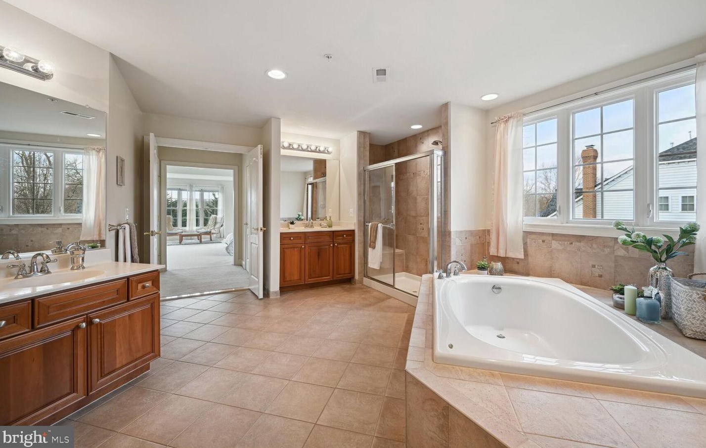 17610 Auburn Village Dr, Sandy Spring MD  20860-1045 exterior