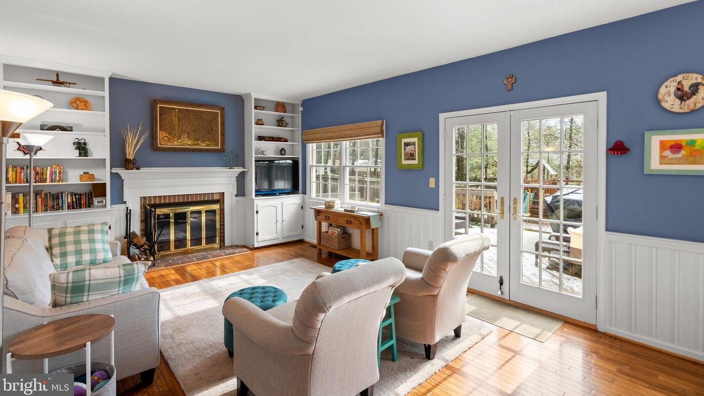 4208 Thorncroft Ter, Olney MD  20832-2950 exterior