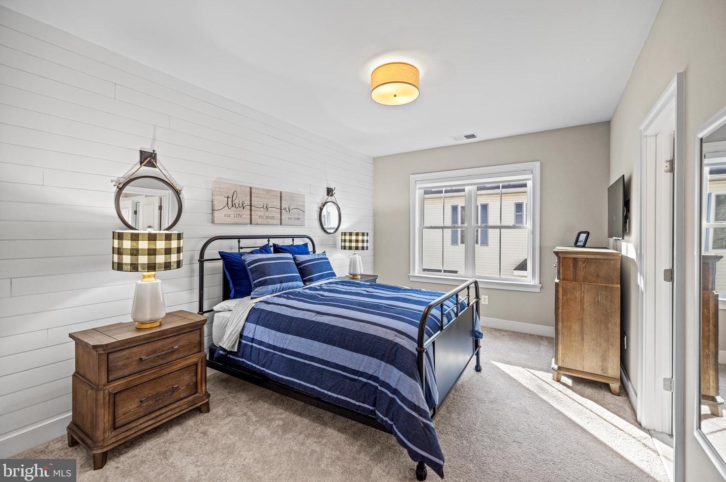 5816 Kingswood Rd, Bethesda MD 20814-1822 exterior