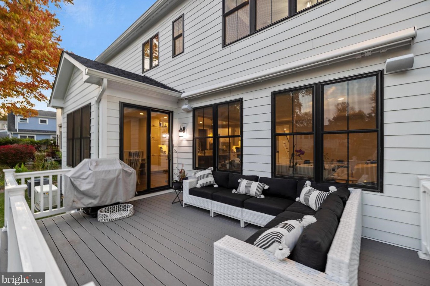 5816 Kingswood Rd, Bethesda MD 20814-1822 exterior