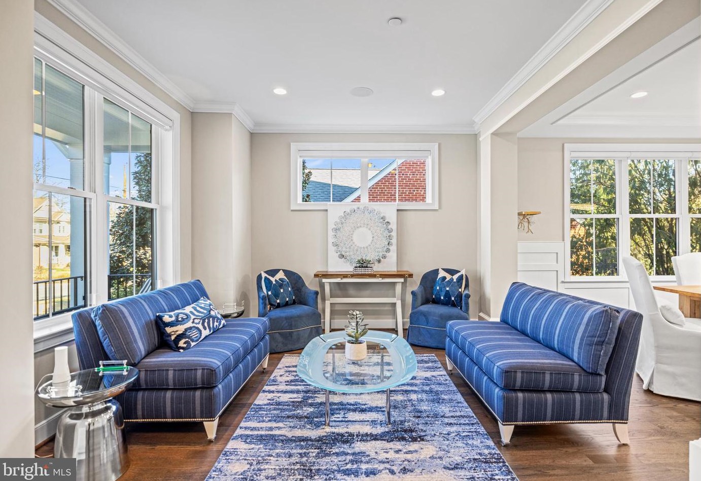 5816 Kingswood Rd, Bethesda MD 20814-1822 exterior