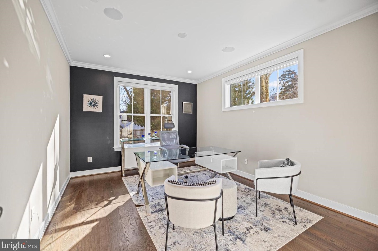 5816 Kingswood Rd, Bethesda MD 20814-1822 exterior