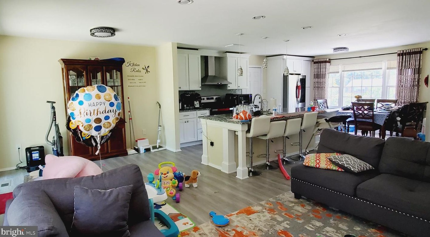 25004 Woodfield School Rd, Gaithersburg MD  20882-3711 exterior