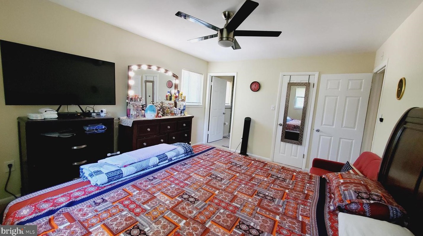 25004 Woodfield School Rd, Gaithersburg MD  20882-3711 exterior