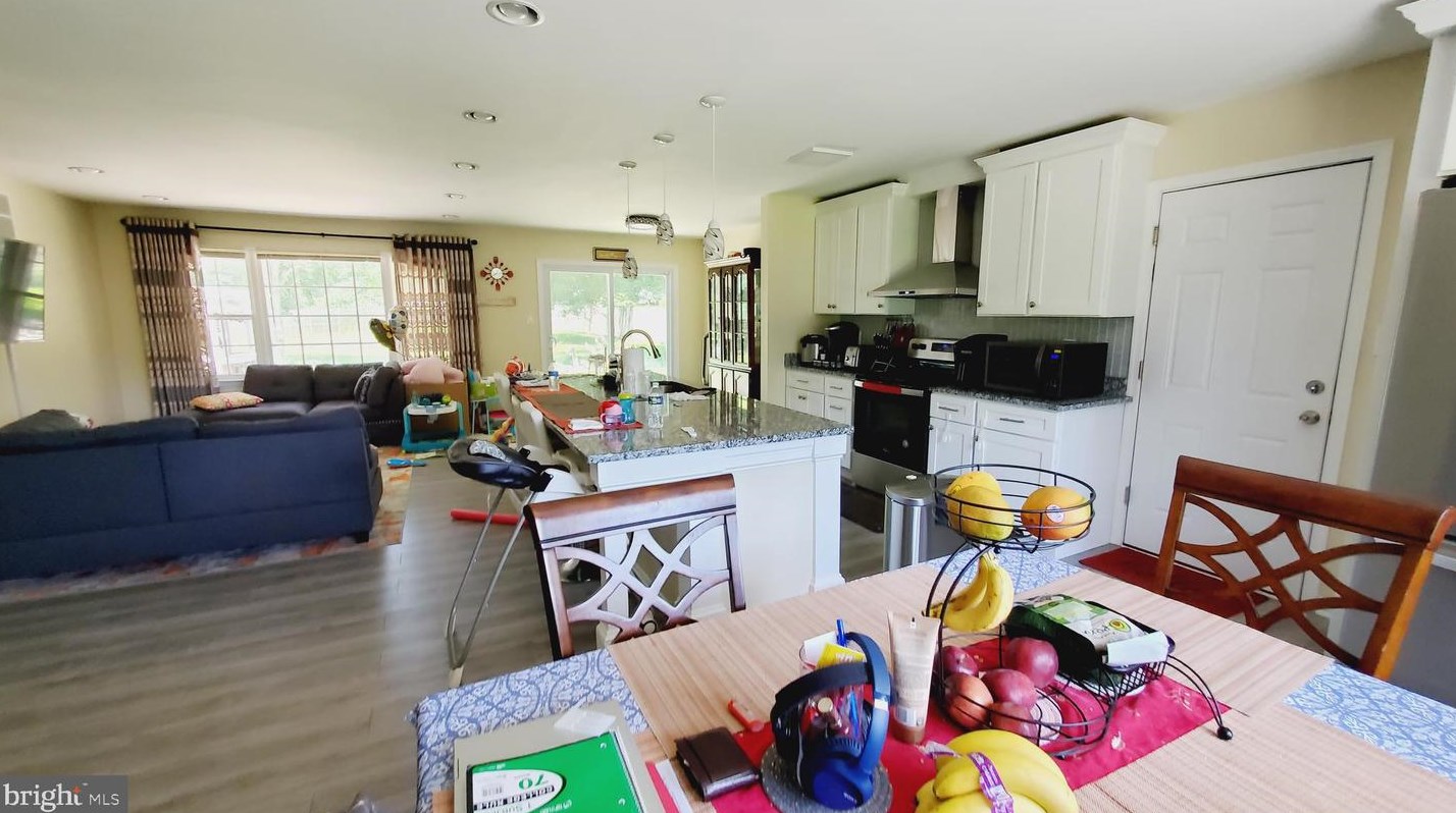 25004 Woodfield School Rd, Gaithersburg MD  20882-3711 exterior