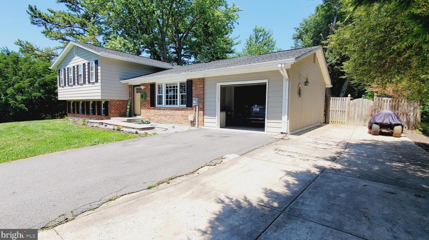 25004 Woodfield School Rd, Gaithersburg MD  20882-3711 exterior