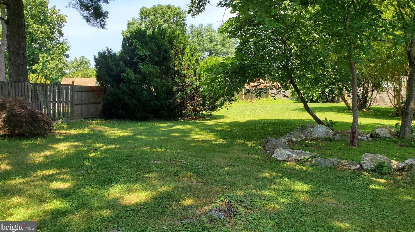 25004 Woodfield School Rd, Gaithersburg MD  20882-3711 exterior