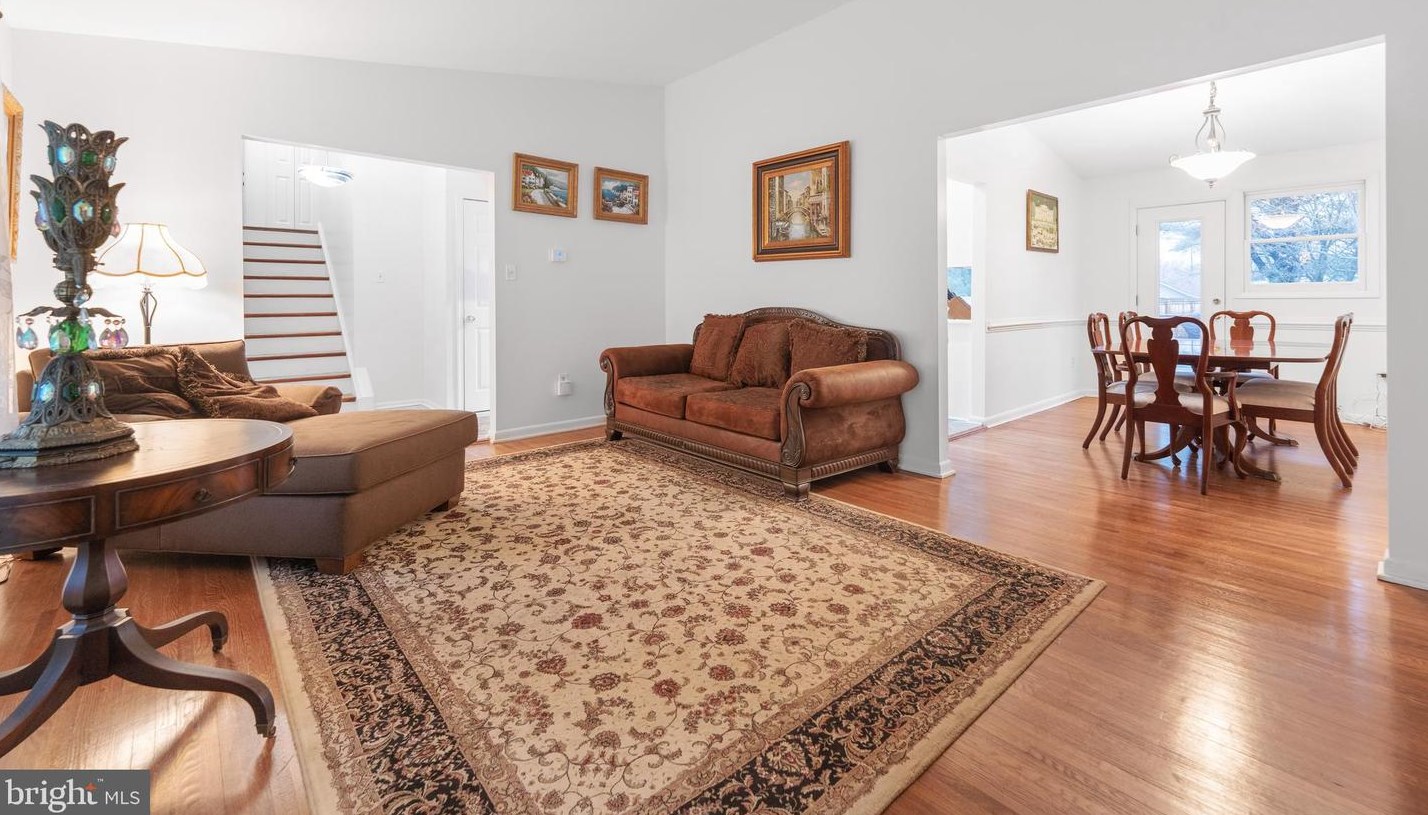 15300 Beaufort Pl, Silver Spring MD  20905-4202 exterior