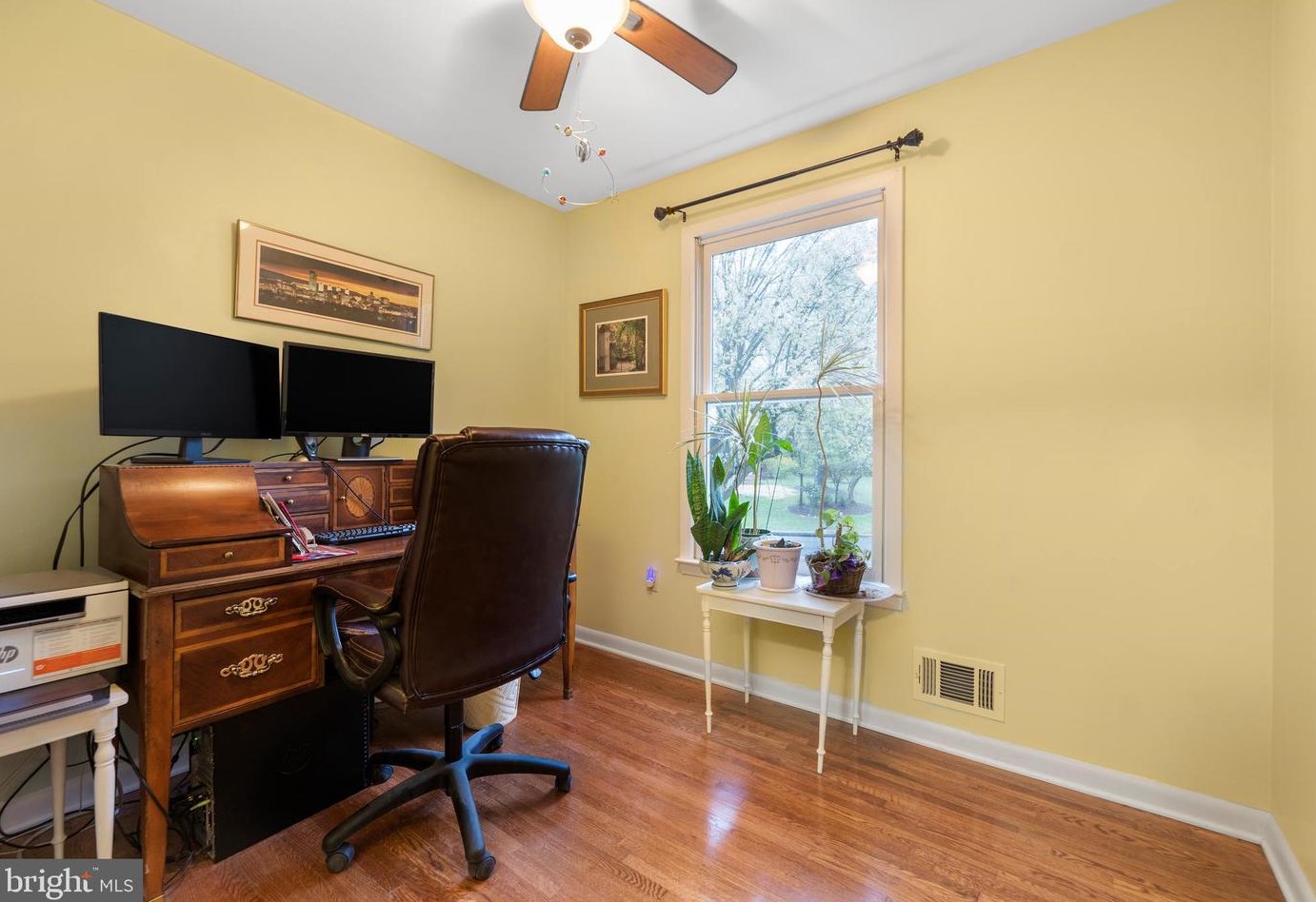 15300 Beaufort Pl, Silver Spring MD  20905-4202 exterior