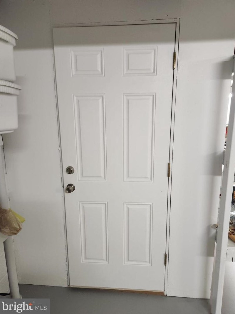 15300 Beaufort Pl, Silver Spring MD  20905-4202 exterior