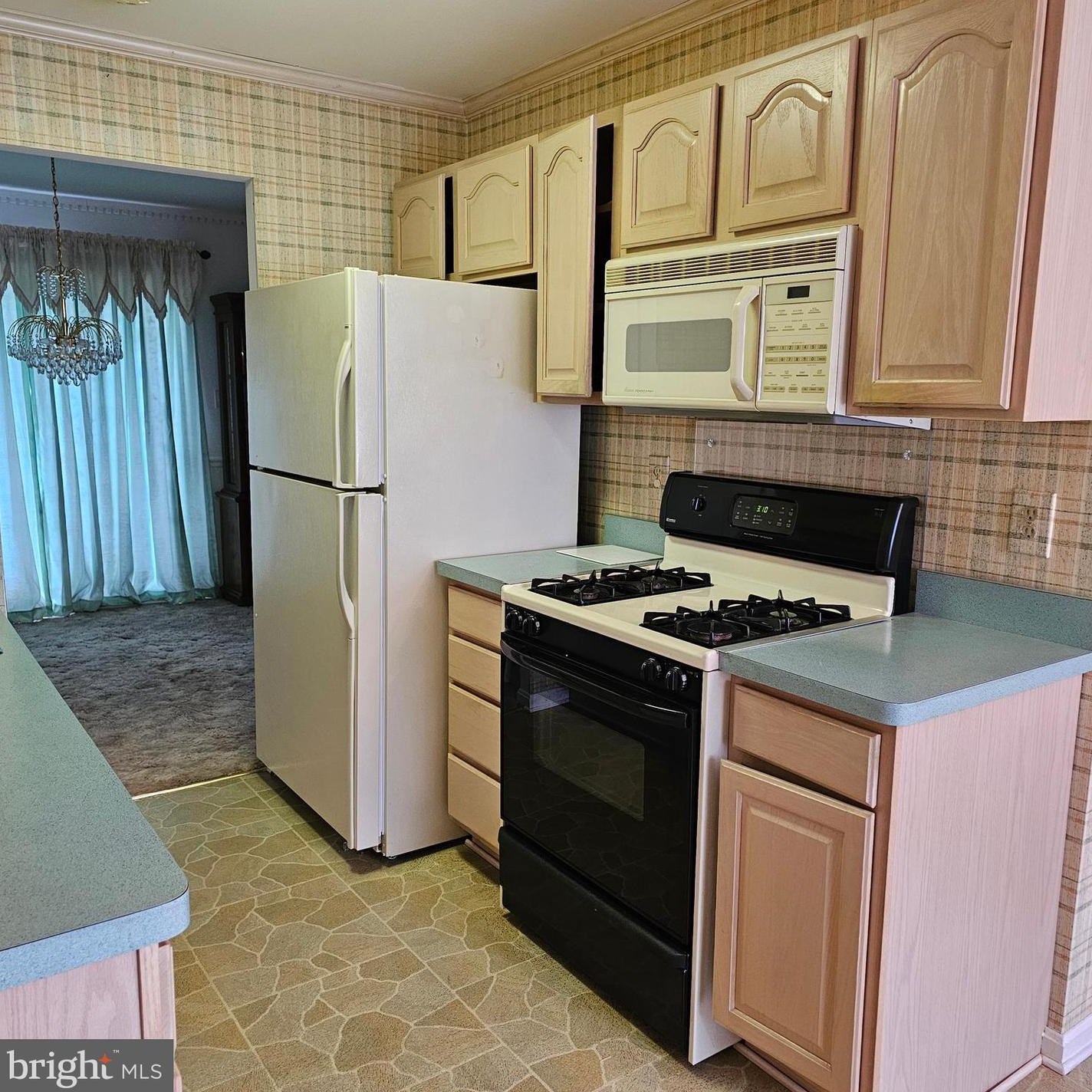 18309 Gardenia Way, Gaithersburg MD  20879-4655 exterior