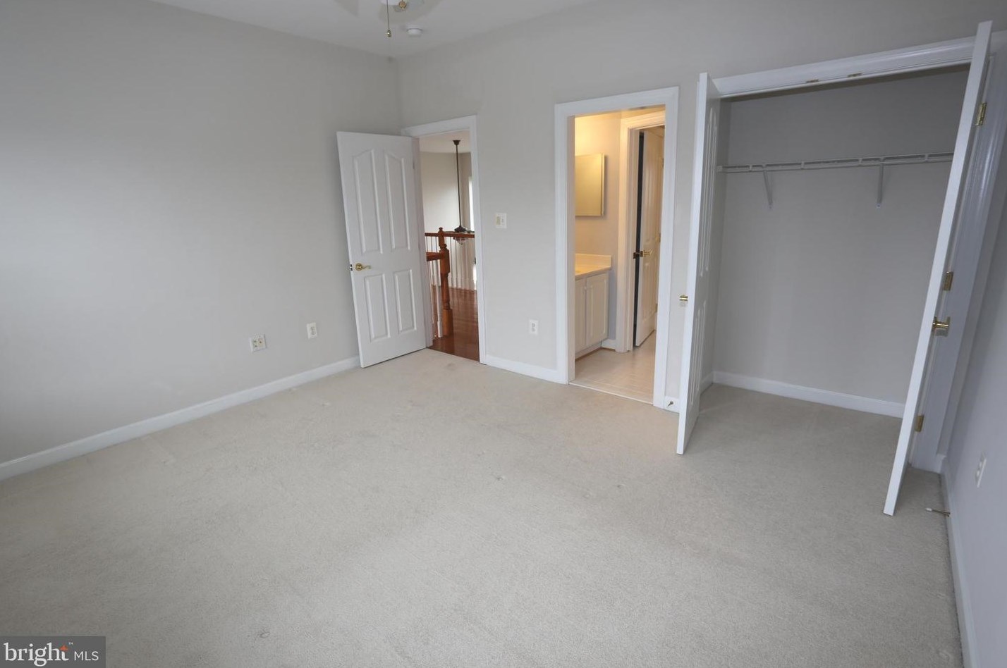 13603 Gum Spg Dr, Rockville MD 20850-3587 exterior