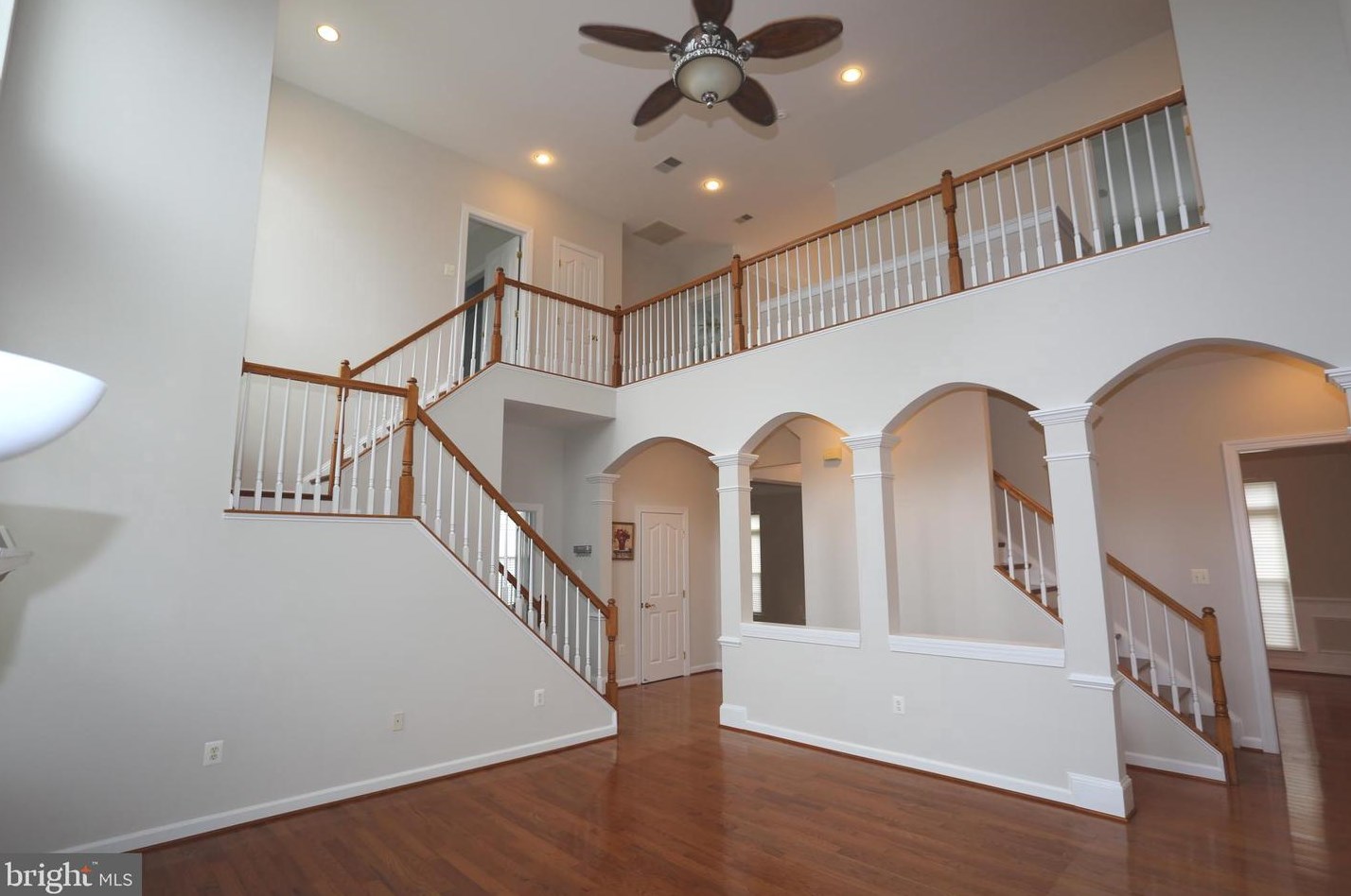 13603 Gum Spg Dr, Rockville MD 20850-3587 exterior