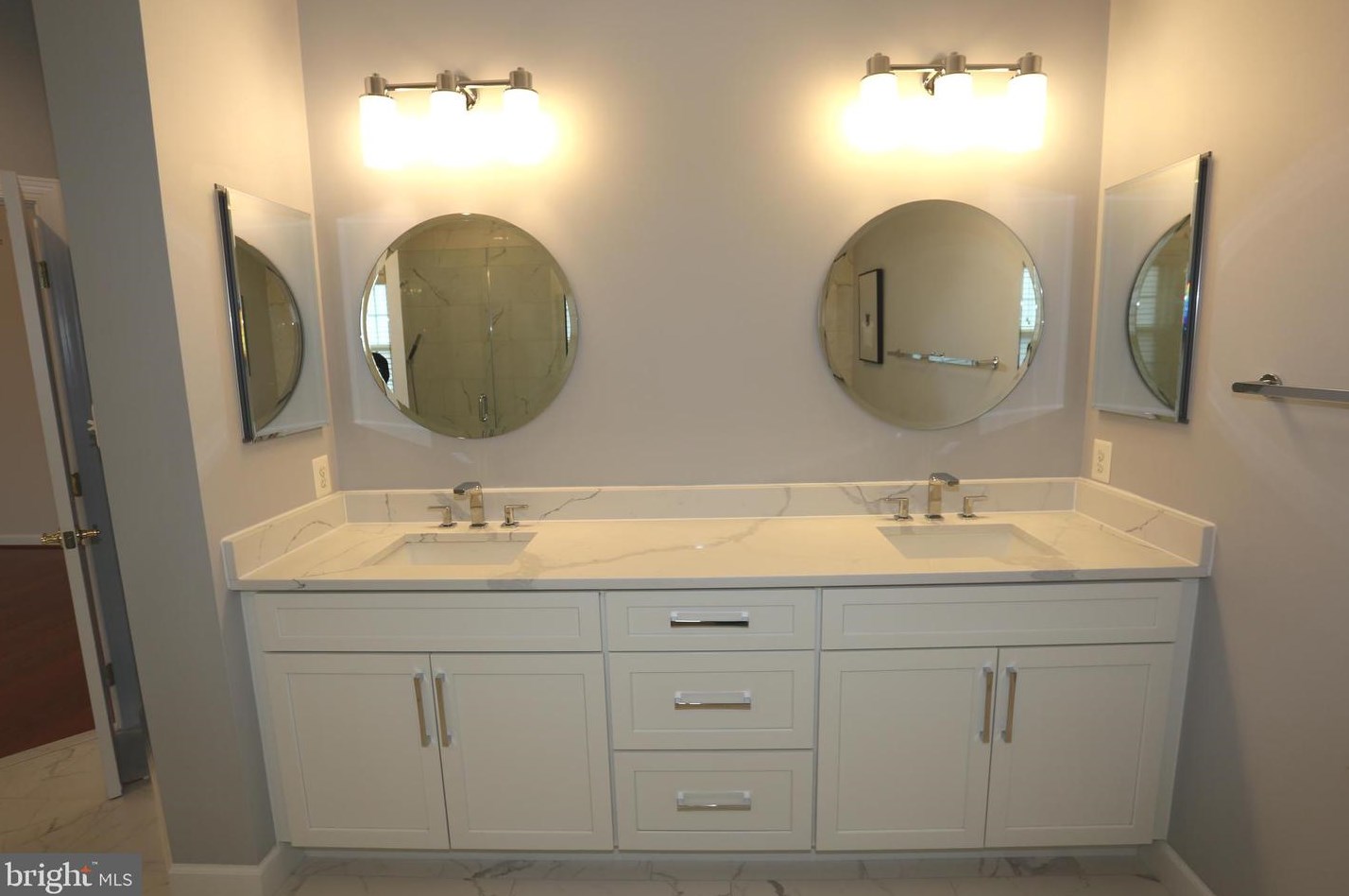 13603 Gum Spg Dr, Rockville MD 20850-3587 exterior