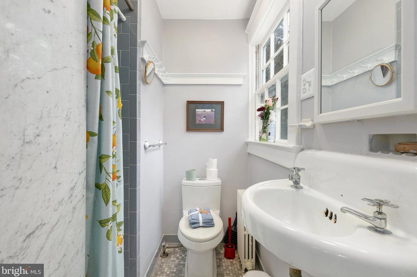 6901 Westmoreland Ave, Silver Spring MD 20912-4409 exterior