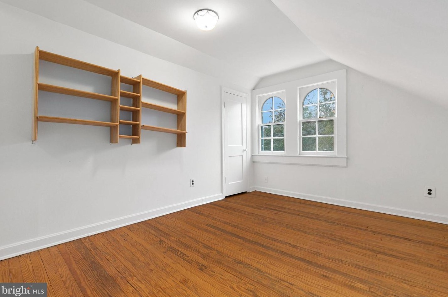 6901 Westmoreland Ave, Silver Spring MD 20912-4409 exterior